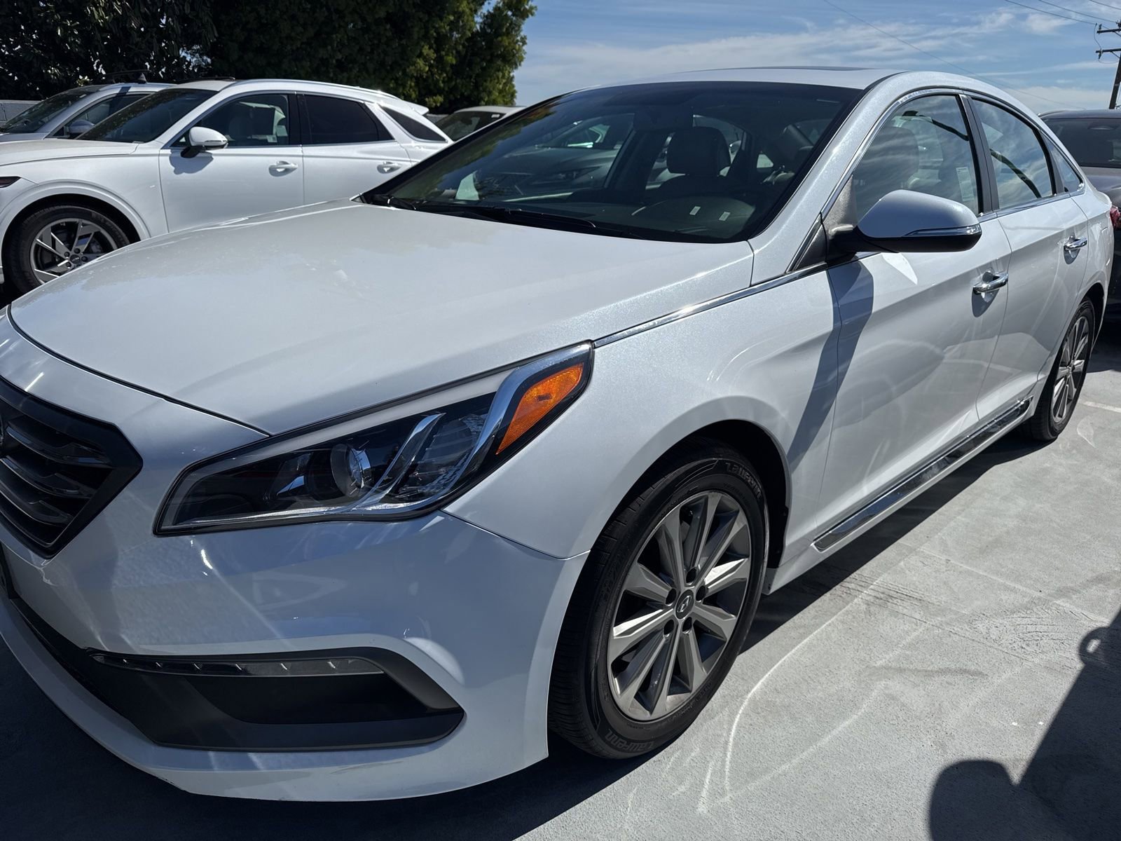 Used 2017 Hyundai Sonata Limited image 2