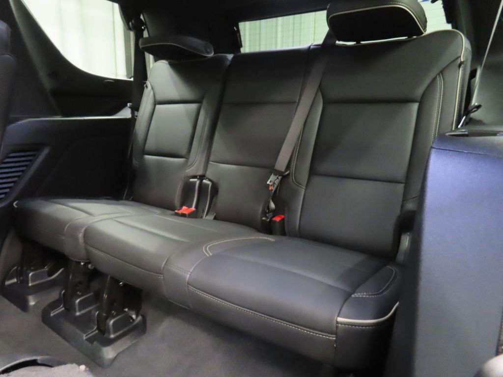Used 2025 Chevrolet Tahoe Premier w/ Sun And Tow Package AWD/4WD image 15