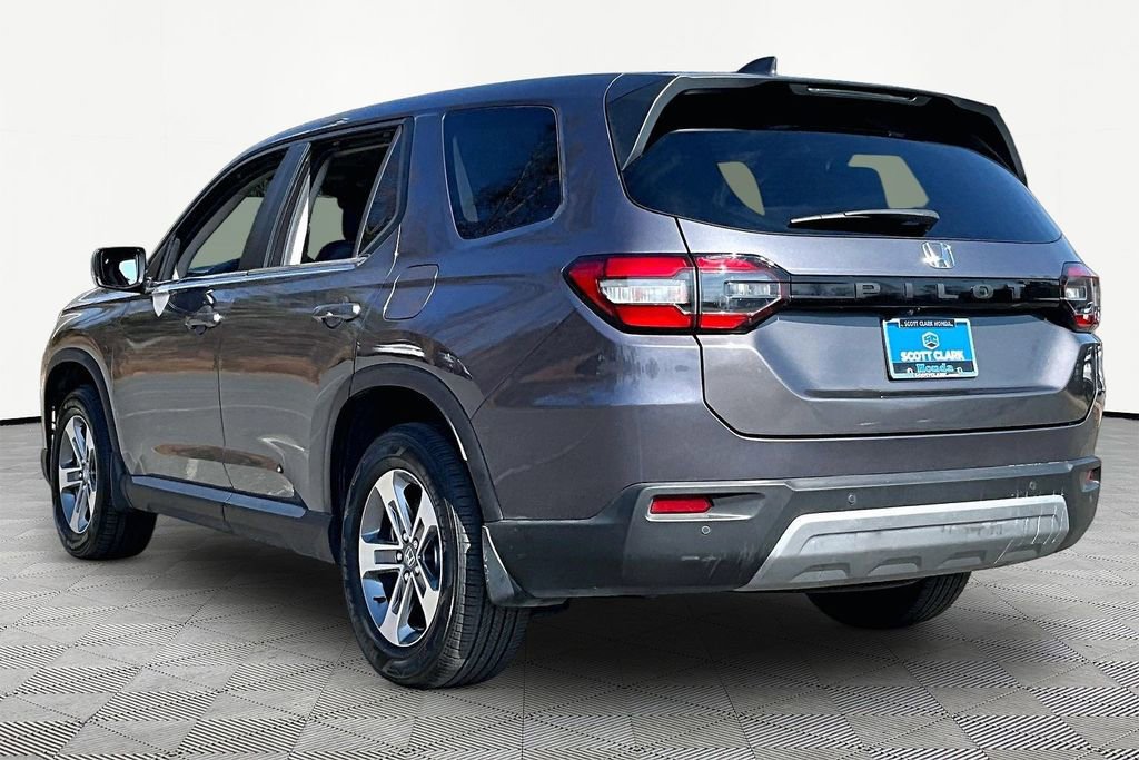 Used 2025 Honda Pilot EX-L image 5