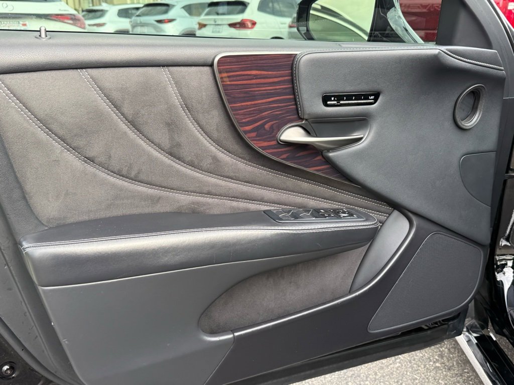Used 2019 Lexus LS 500 AWD w/ Interior Upgrade Package image 20
