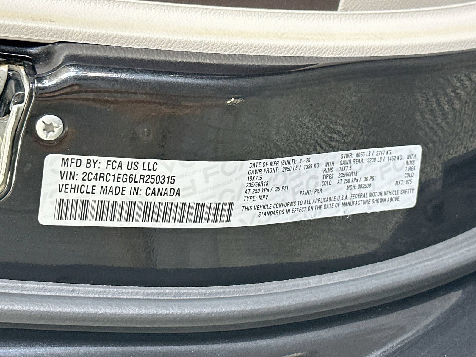 Used 2020 Chrysler Pacifica Touring-L Plus w/ Tire & Wheel Group FWD image 34