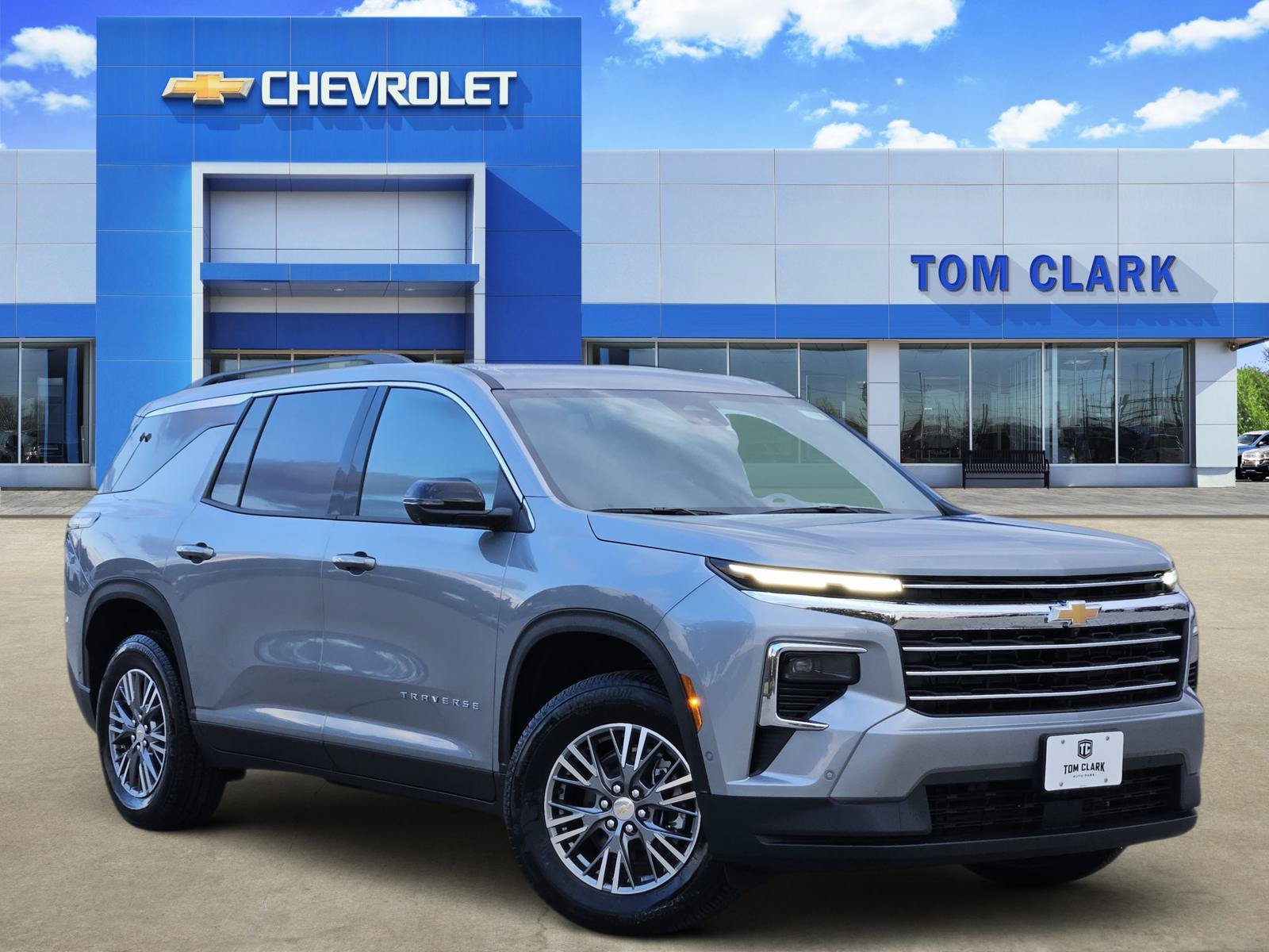 New 2027 Chevrolet Traverse LT w/ Enhanced Driving Package FWD image 1