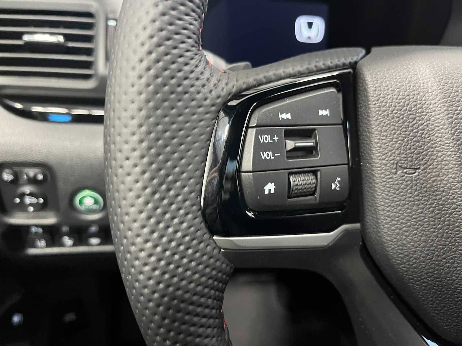 New 2026 Honda Ridgeline Black Edition image 16