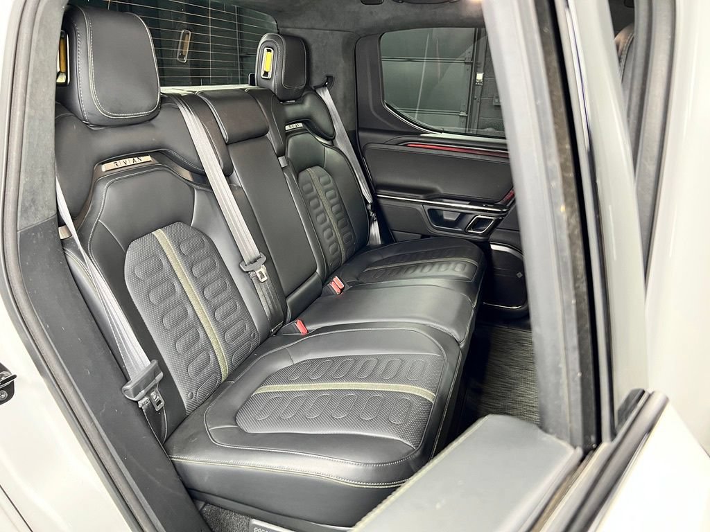 Used 2024 Rivian R1T Adventure Dual AWD/4WD image 19