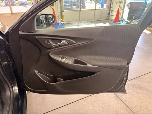 Used 2018 Chevrolet Malibu LT FWD image 27