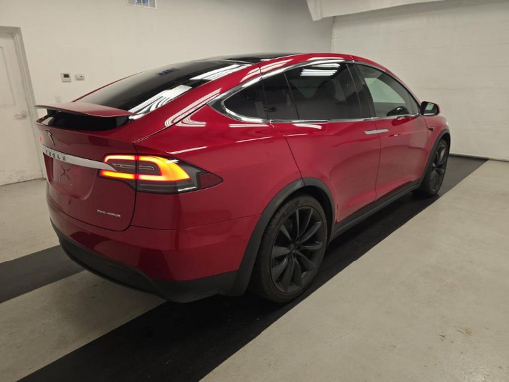 Used 2021 Tesla Model X Long Range image 4