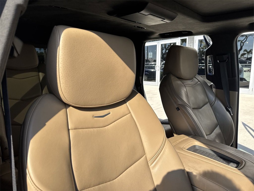 Used 2019 Cadillac Escalade Platinum w/ Escalade Sport Edition image 47