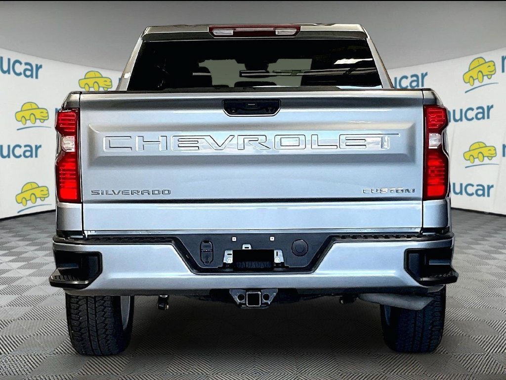Used 2023 Chevrolet Silverado 1500 Custom AWD/4WD image 5