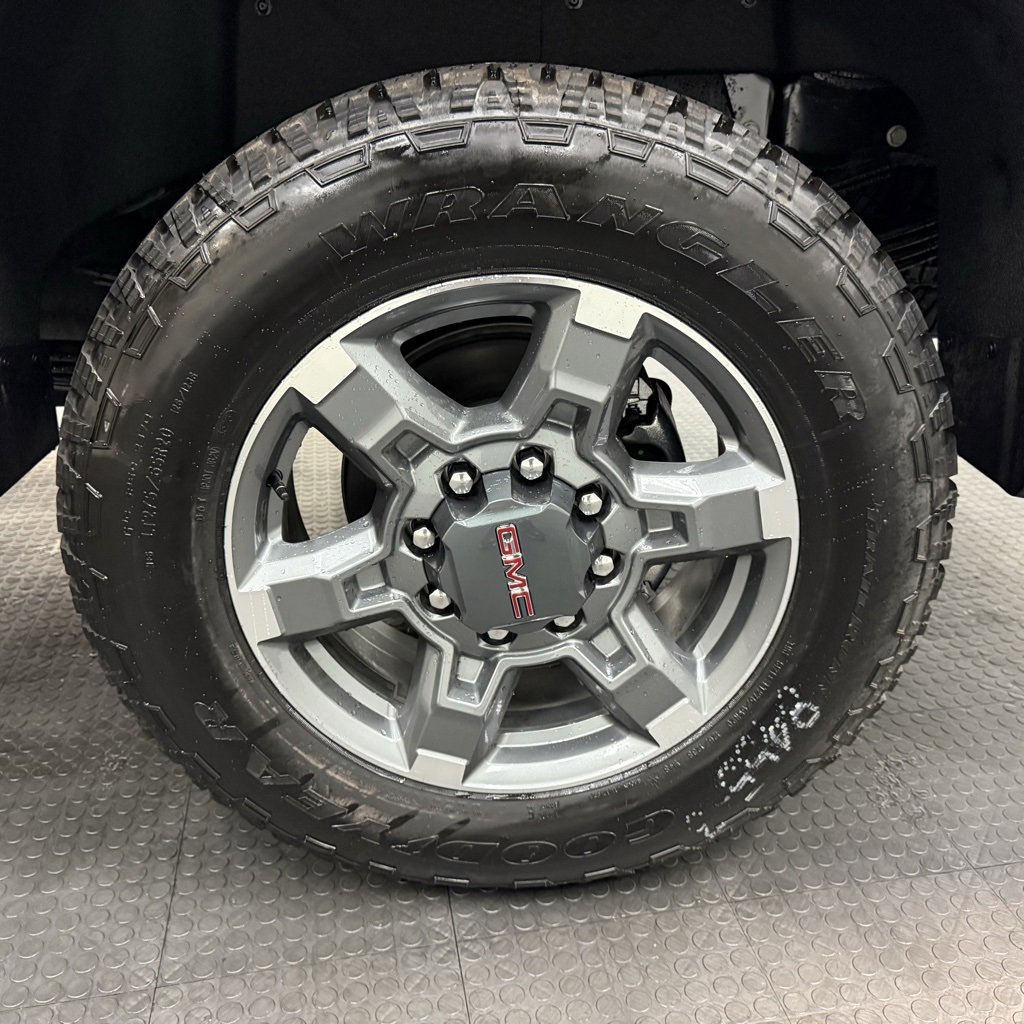 New 2026 GMC Sierra 2500 SLT image 11