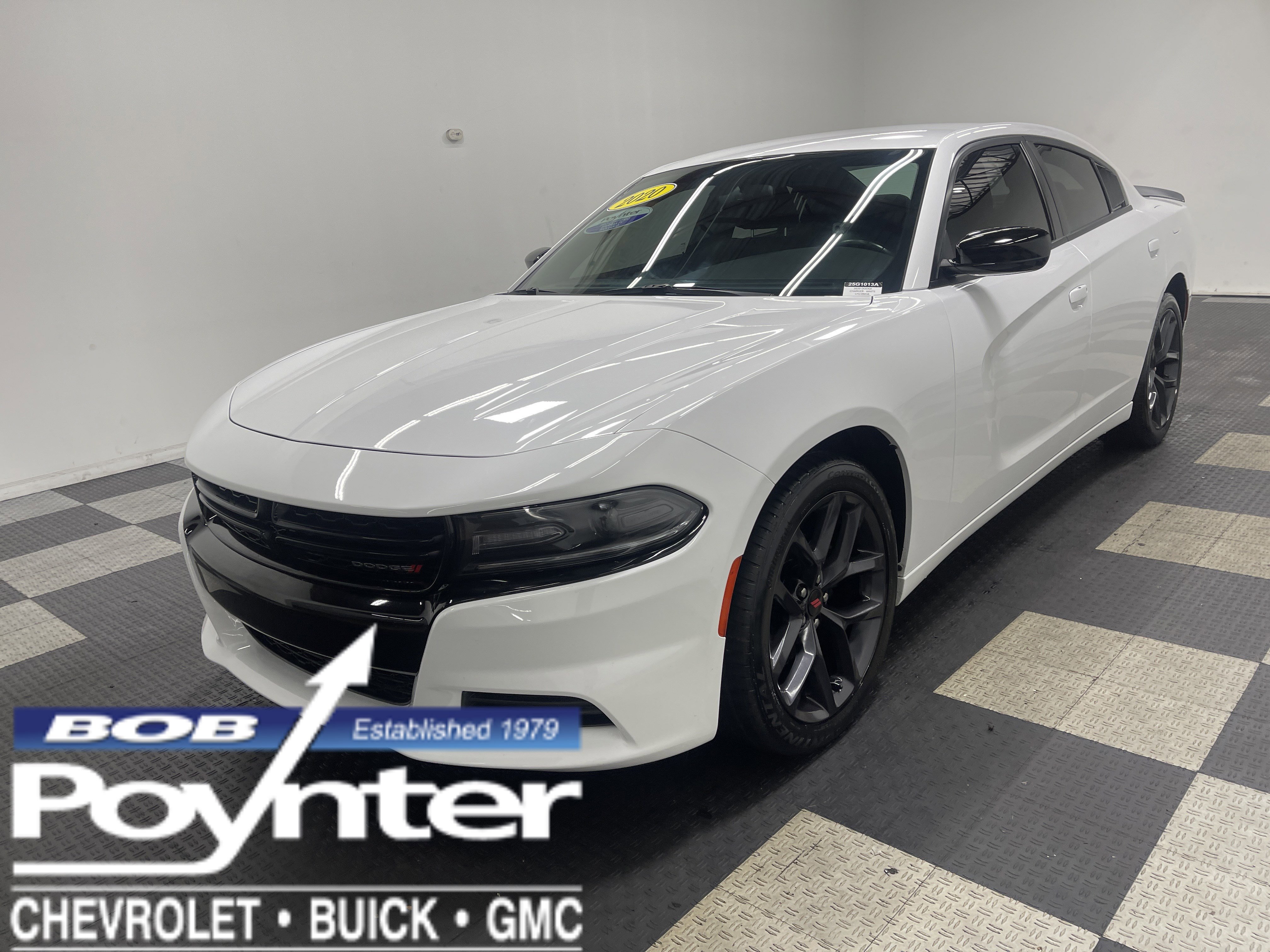 Used 2020 Dodge Charger SXT w/ Blacktop Package