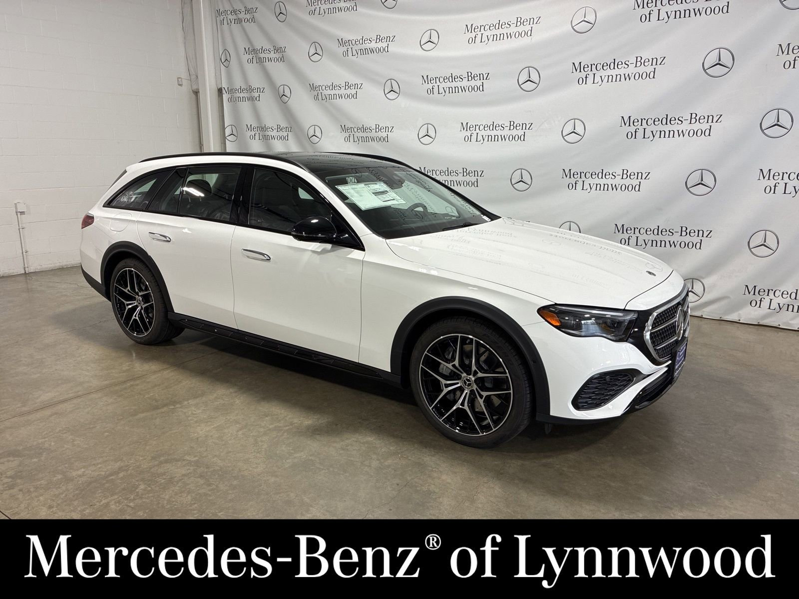 New 2026 Mercedes-Benz E 450 4MATIC All-Terrain Wagon image 1