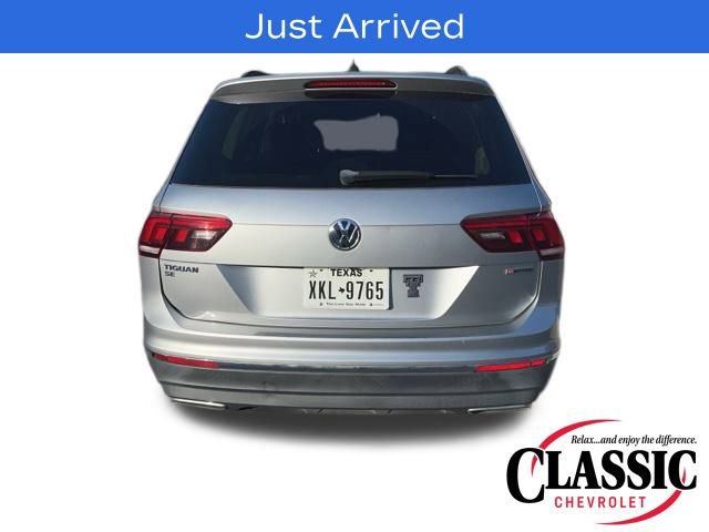 Used 2020 Volkswagen Tiguan SE image 19