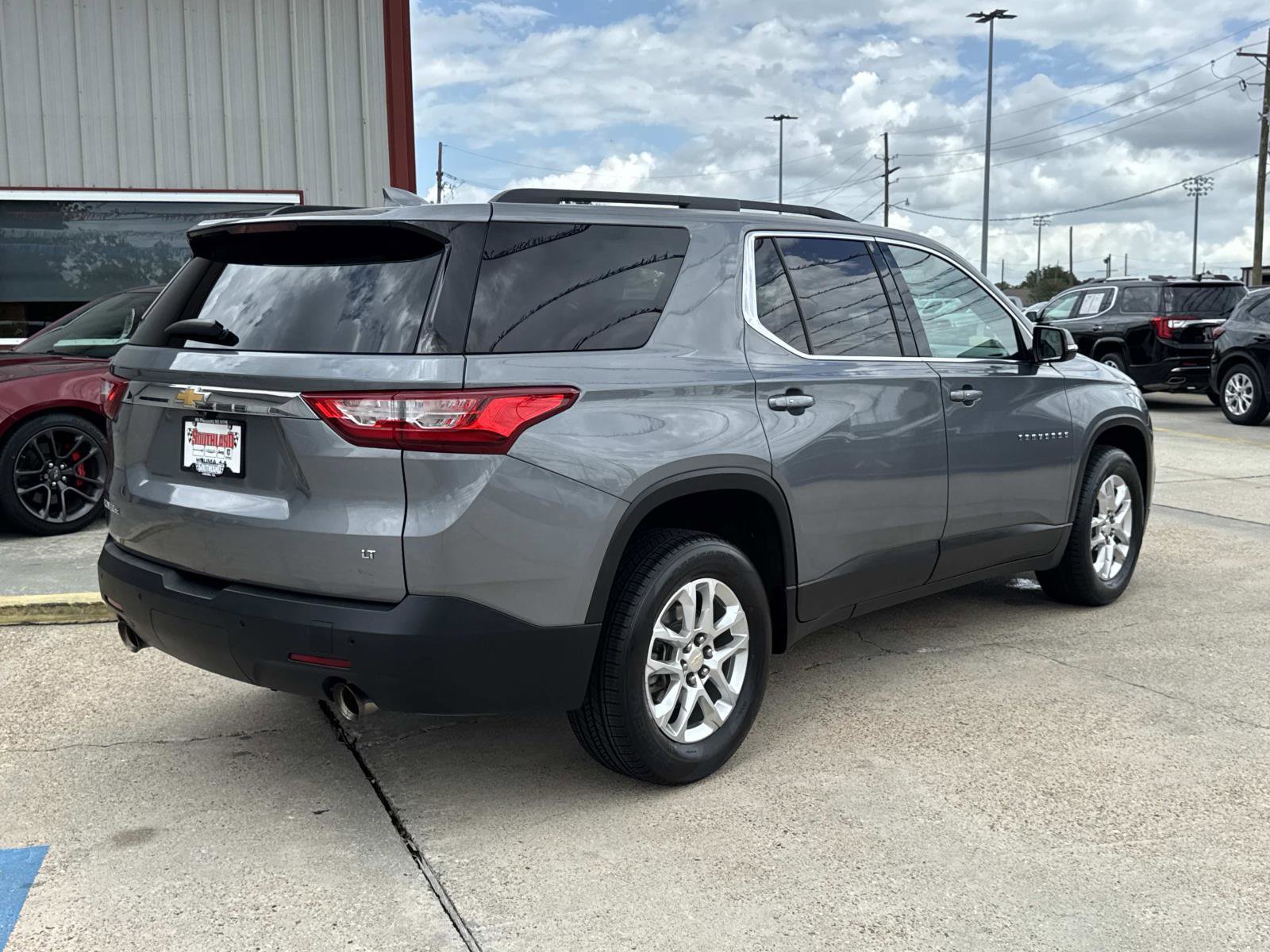 Used 2019 Chevrolet Traverse LT w/ LPO, Floor Liner Package FWD image 7