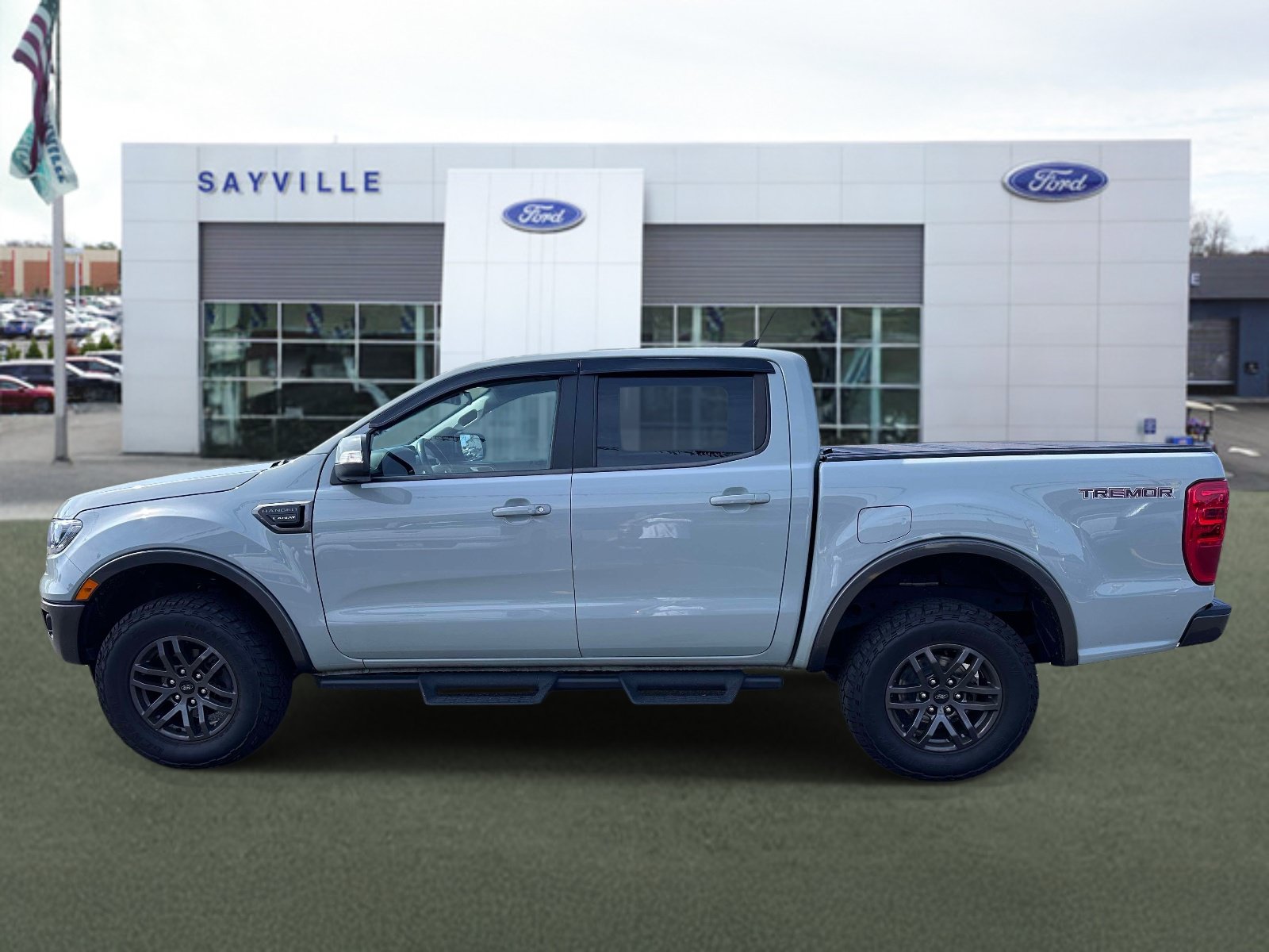 Used 2023 Ford Ranger Lariat w/ Tremor Off-Road Package AWD/4WD image 2