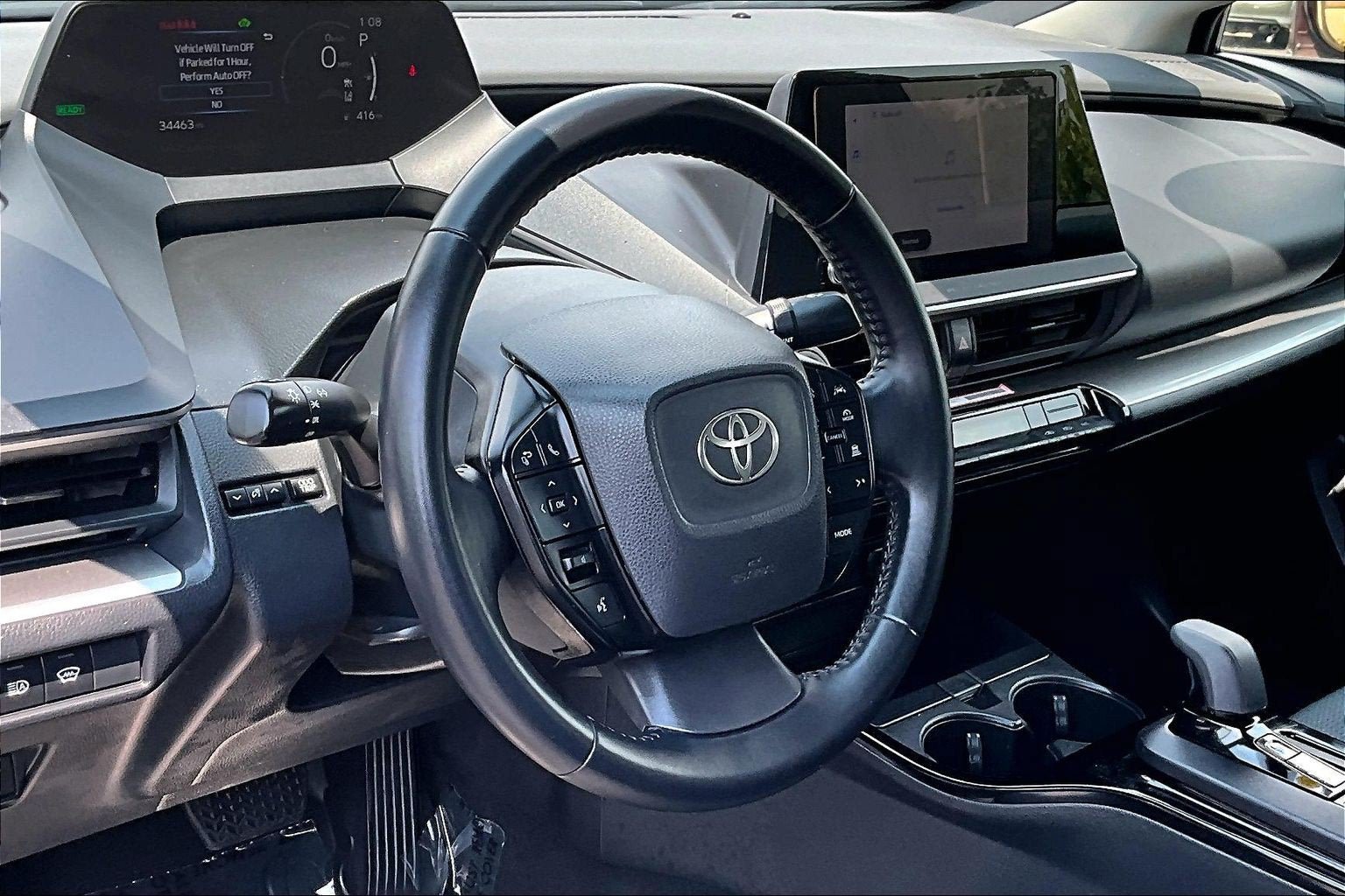 Used 2024 Toyota Prius LE FWD image 12