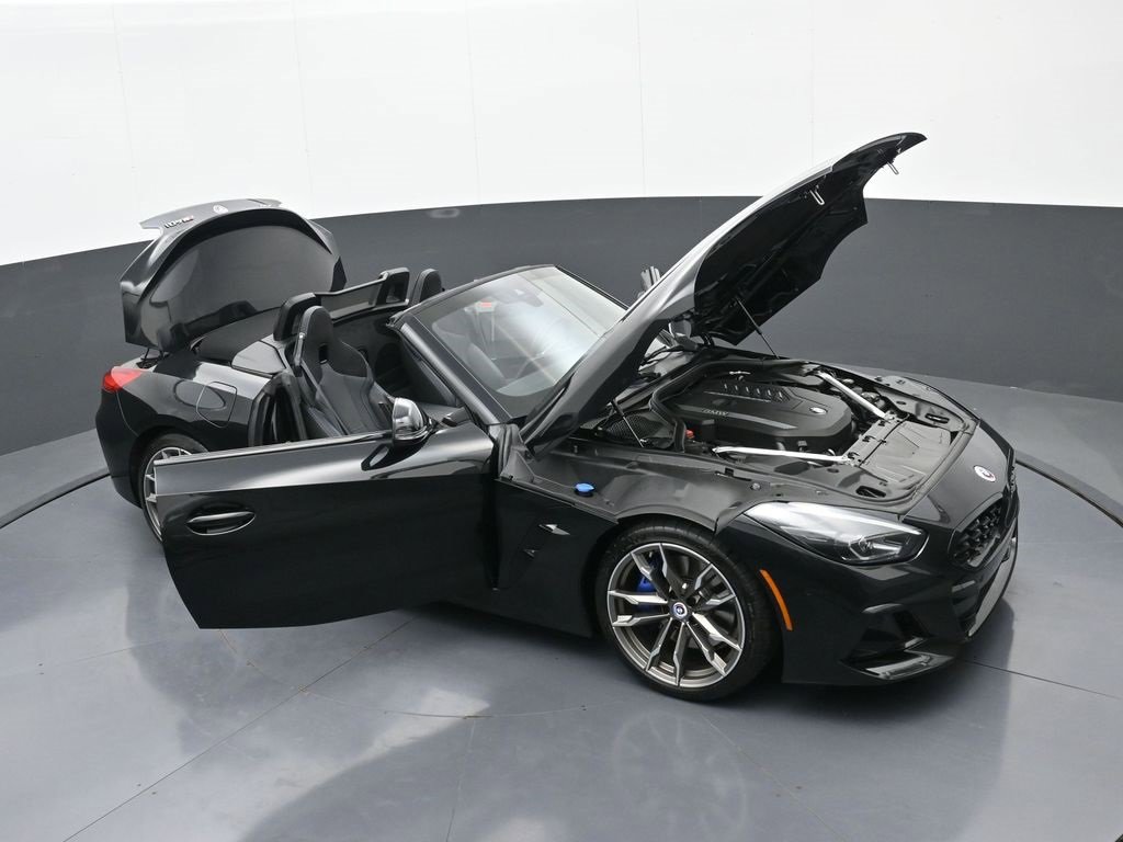 Used 2023 BMW Z4 M40i w/ Premium Package image 35
