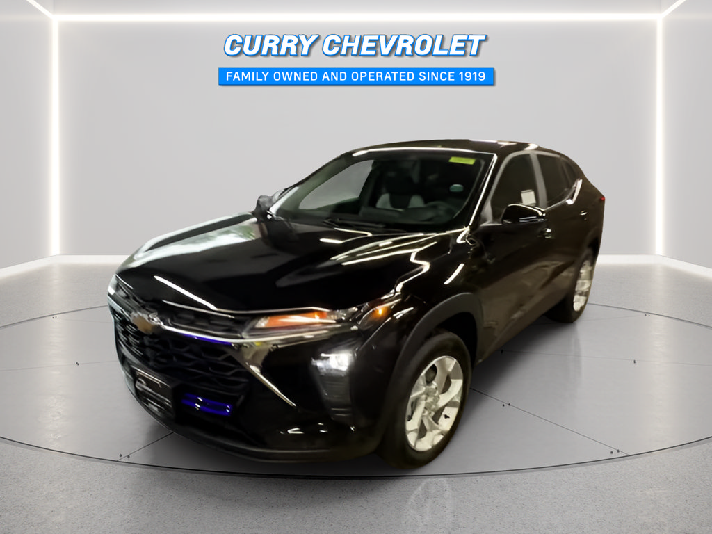 Used 2026 Chevrolet Trax LS w/ LS Convenience Package FWD image 3
