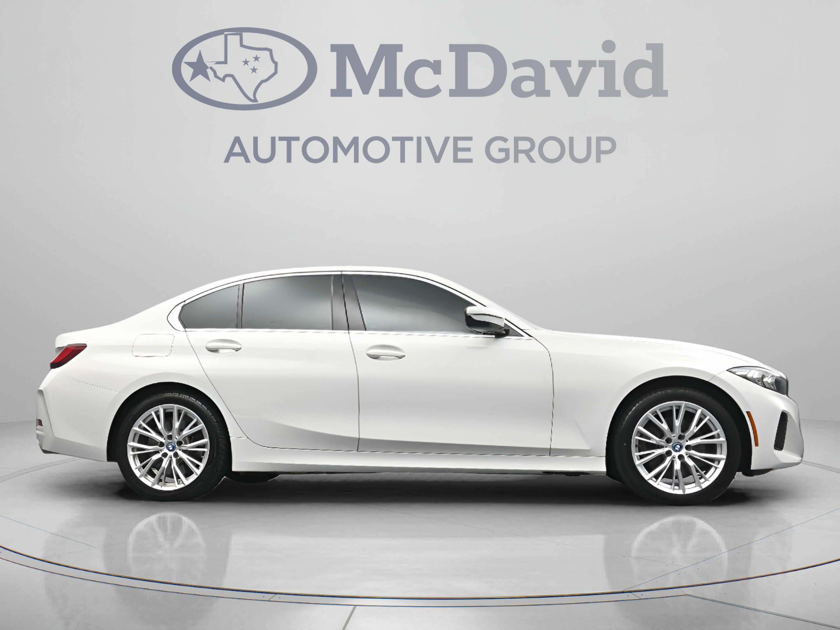 Used 2024 BMW 330e xDrive AWD/4WD image 32