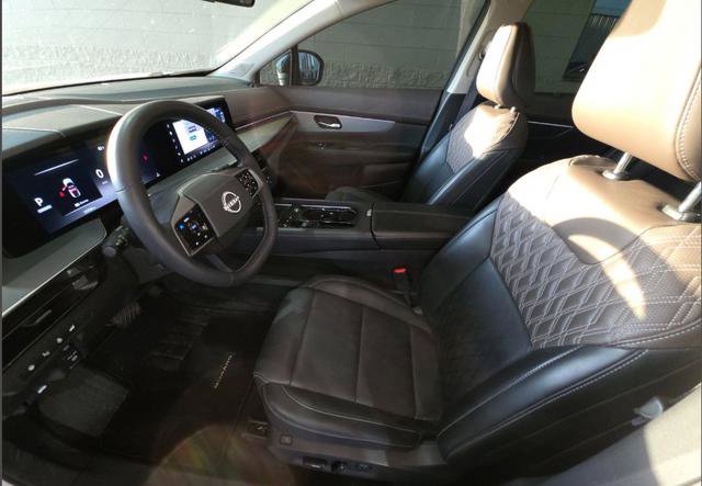 Used 2025 Nissan Murano Platinum w/ Cargo Package AWD/4WD image 8