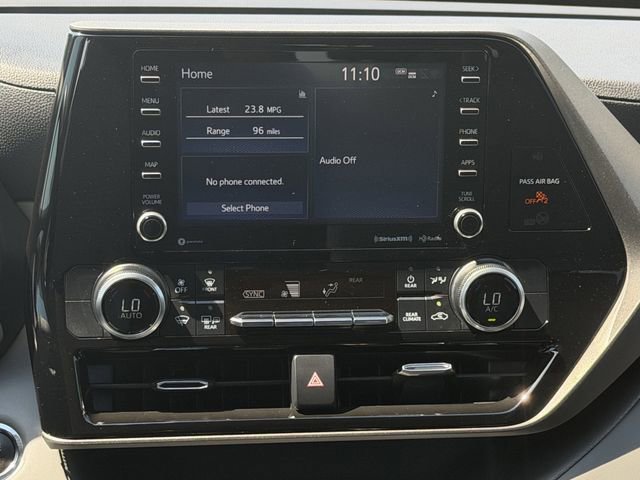 Used 2022 Toyota Highlander LE FWD image 15