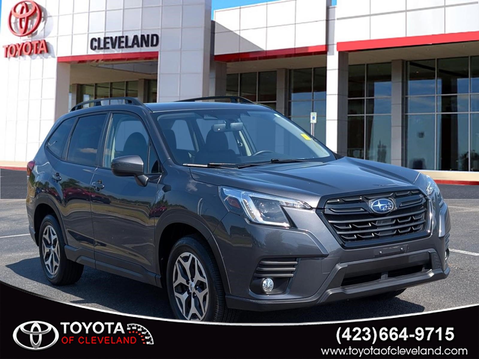 Used 2023 Subaru Forester Premium AWD/4WD image 1