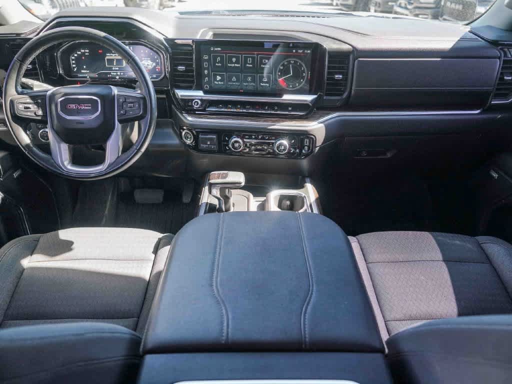 Used 2023 GMC Sierra 1500 Elevation w/ Preferred Package AWD/4WD image 11