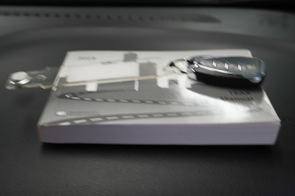 Used 2019 Chevrolet Trax LT w/ LT Convenience Package image 36