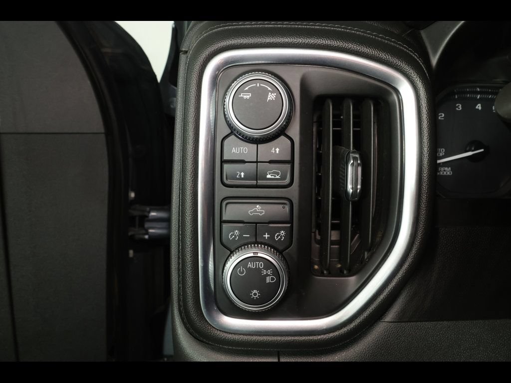 Used 2019 GMC Sierra 1500 SLE w/ SLE Value Package AWD/4WD image 15
