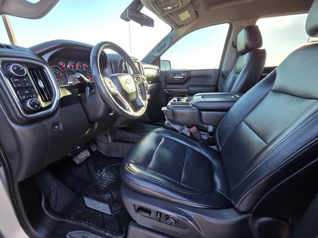 Used 2019 Chevrolet Silverado 1500 LT w/ Texas Edition image 14