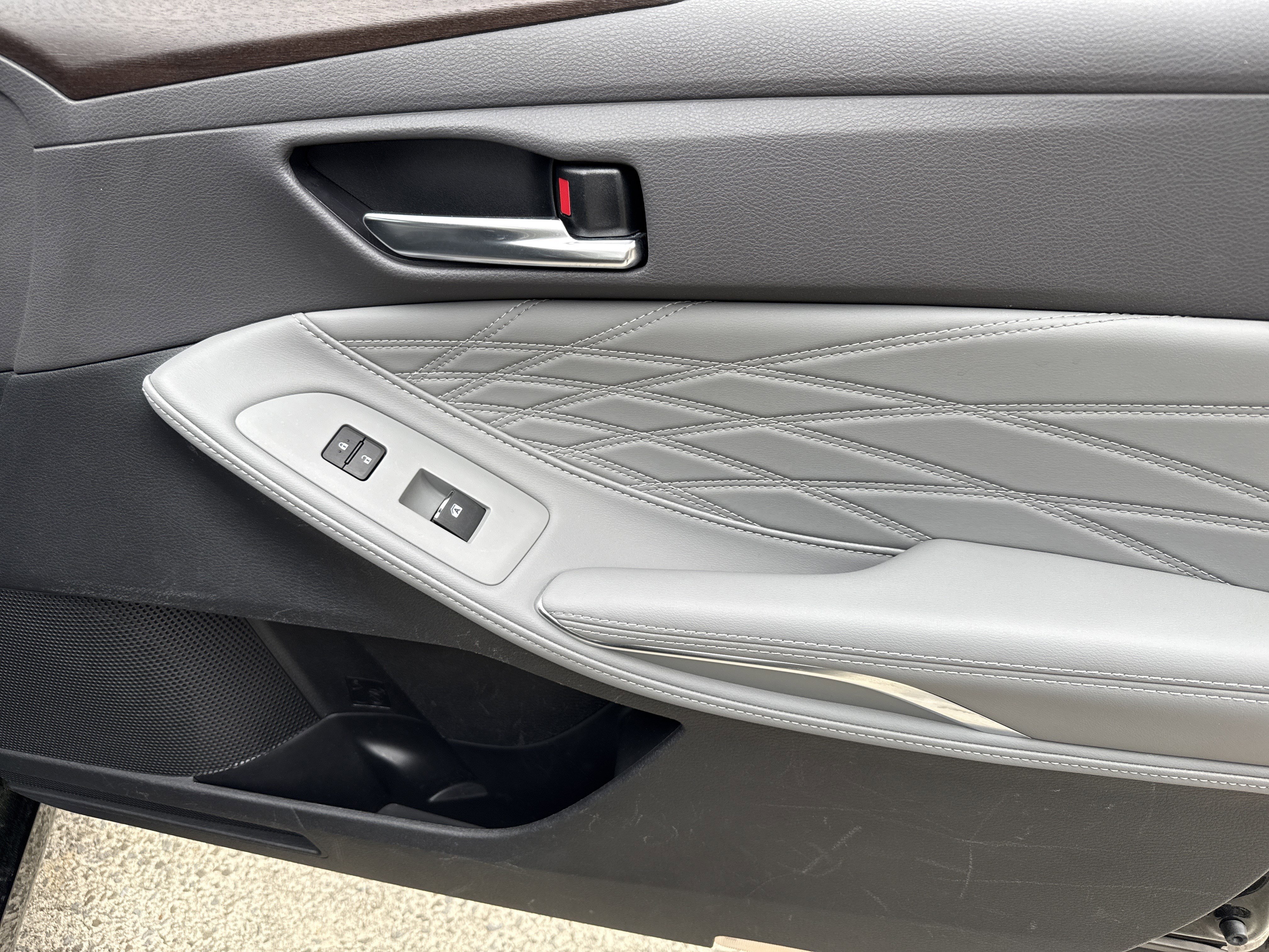 Used 2022 Toyota Avalon Limited w/ Advanced Safety Package image 14