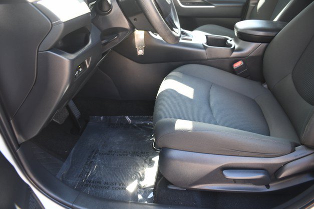 Certified 2024 Toyota RAV4 LE AWD/4WD image 15