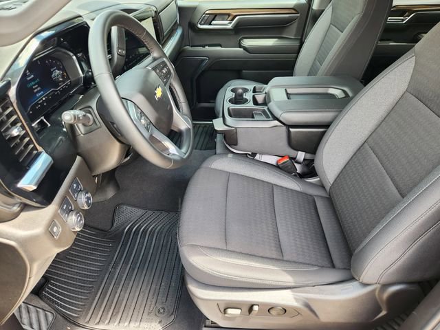 Used 2024 Chevrolet Silverado 1500 LT AWD/4WD image 13