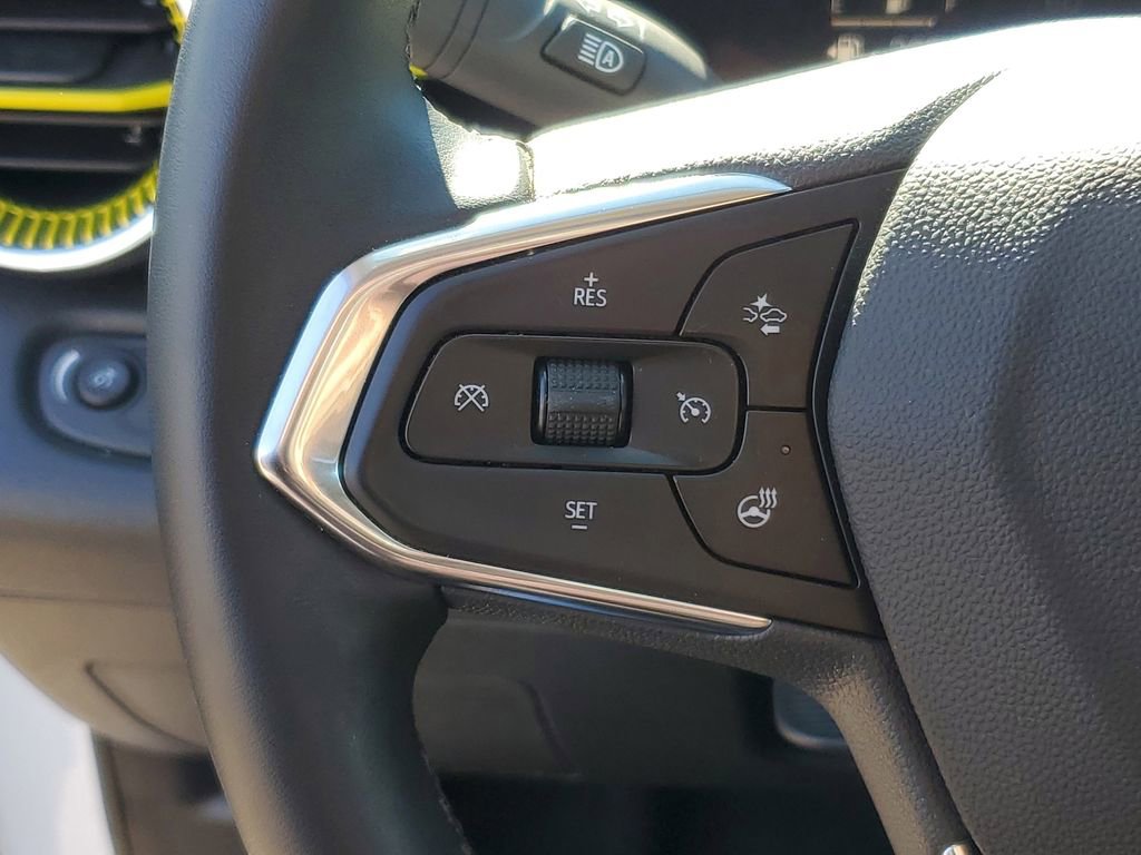 Certified 2024 Chevrolet Trax ACTIV w/ Sunroof Package FWD image 14