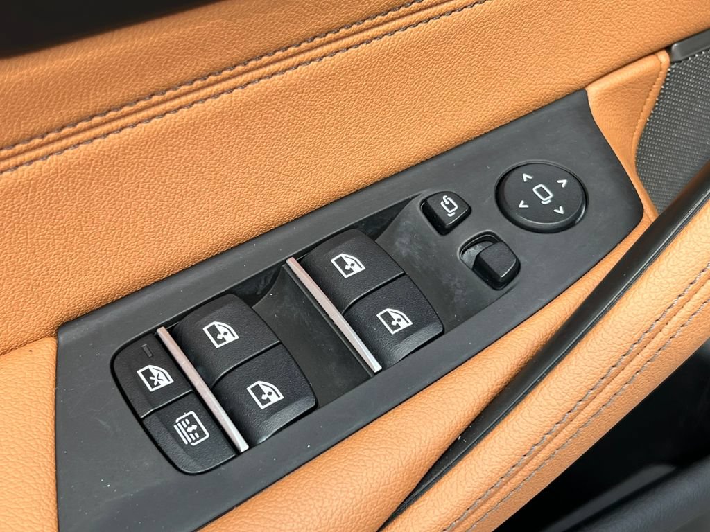 Used 2021 BMW 540i xDrive w/ Premium Package AWD/4WD image 18