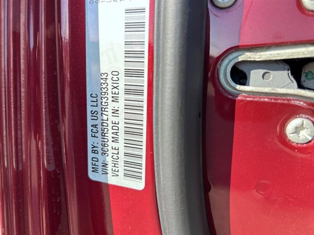 Used 2024 RAM 2500 Big Horn w/ Sport Appearance Package image 26