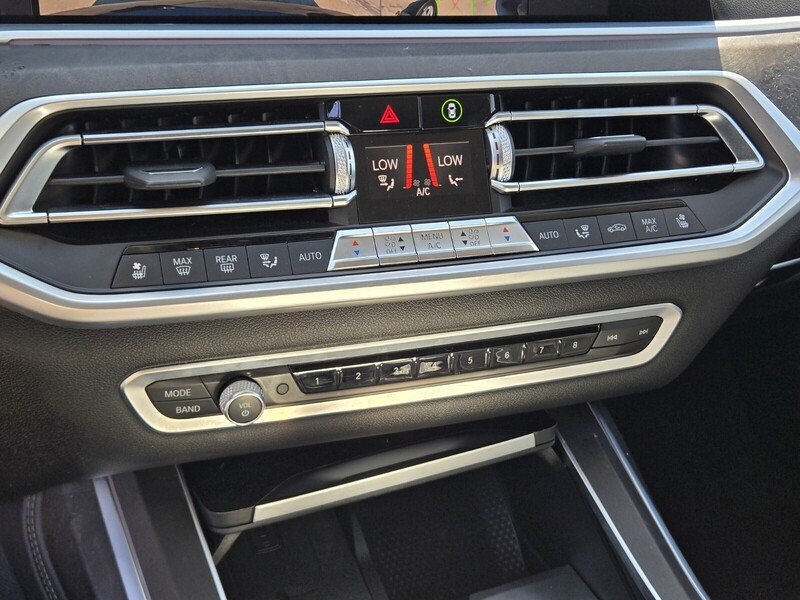 Used 2020 BMW X7 xDrive40i w/ Luxury Seating Package AWD/4WD image 22