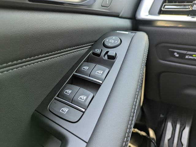 New 2026 BMW X5 M Competition w/ Executive Package AWD/4WD image 27