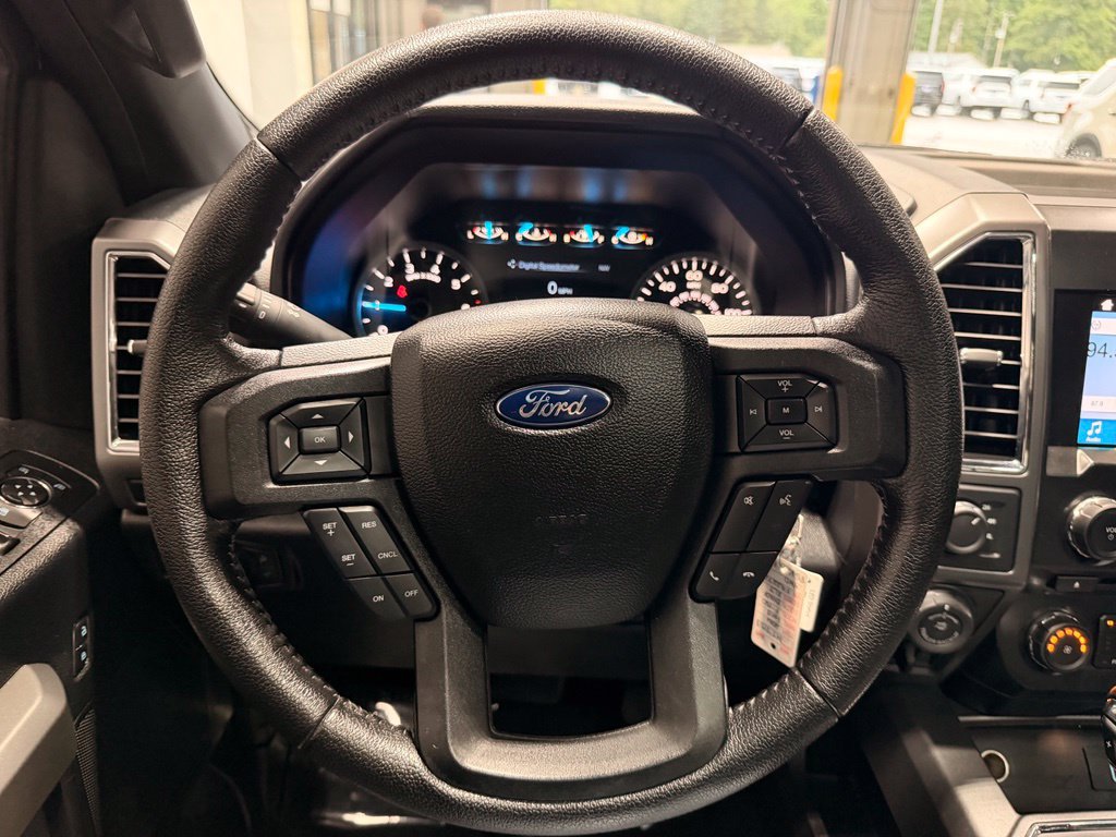 Used 2016 Ford F150 XLT w/ Equipment Group 302A Luxury AWD/4WD image 34