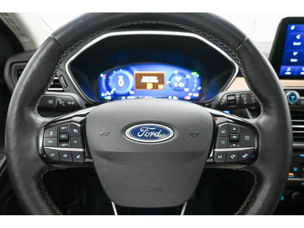 Used 2021 Ford Escape Titanium w/ Titanium Elite Package AWD/4WD image 14