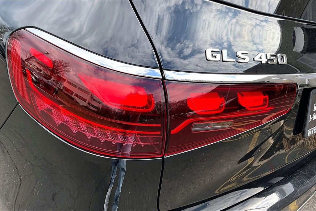 Certified 2024 Mercedes-Benz GLS 450 4MATIC image 32