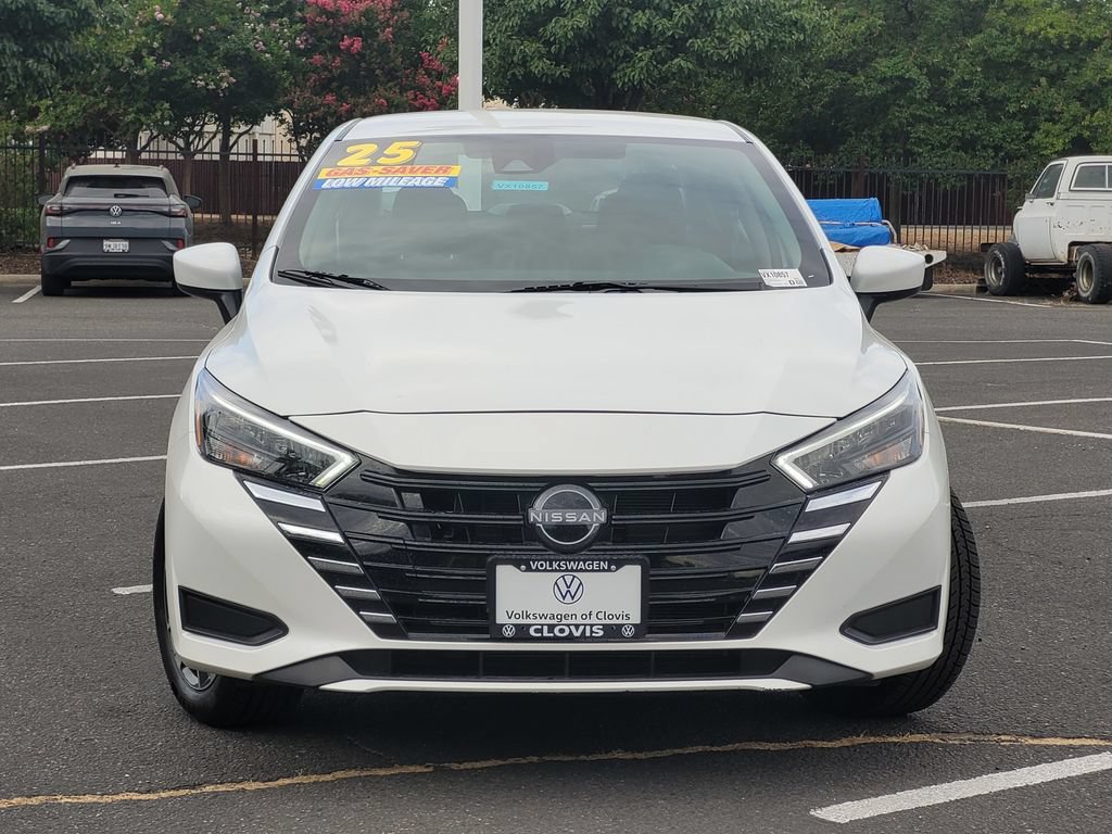 Used 2025 Nissan Versa SV FWD image 3