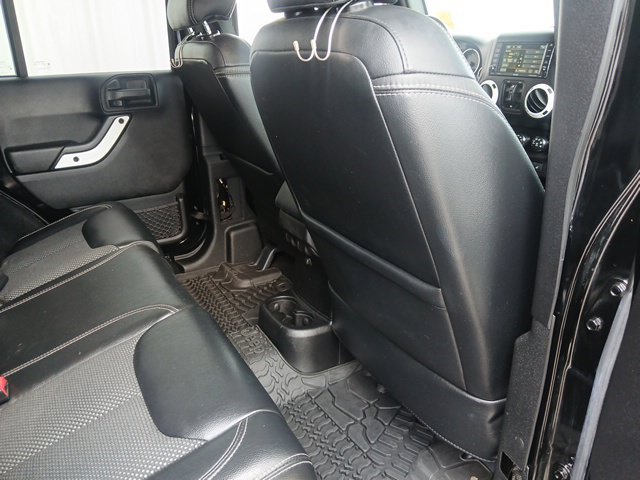 Used 2015 Jeep Wrangler Unlimited Sahara AWD/4WD image 18