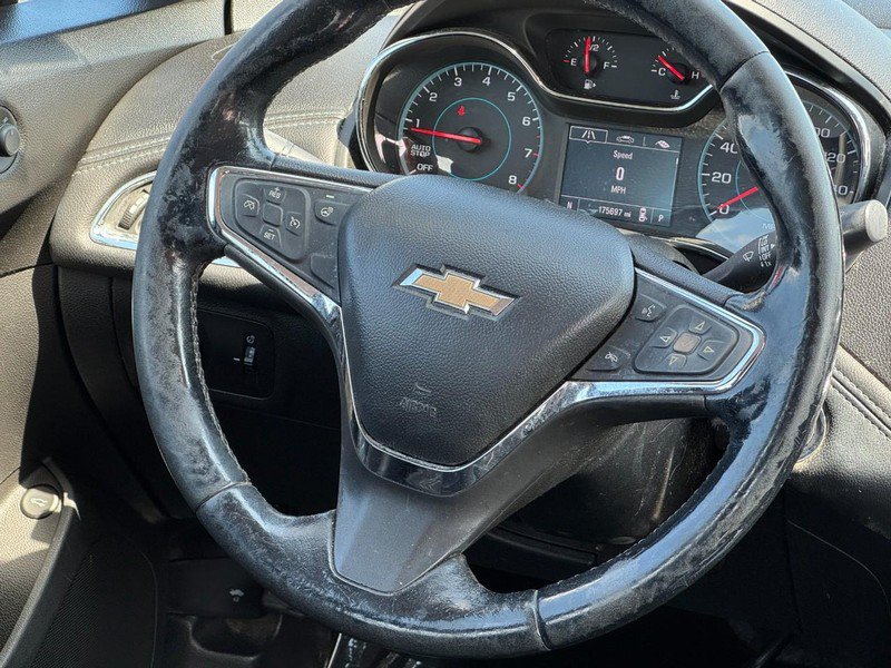 Used 2017 Chevrolet Cruze Premier FWD image 10