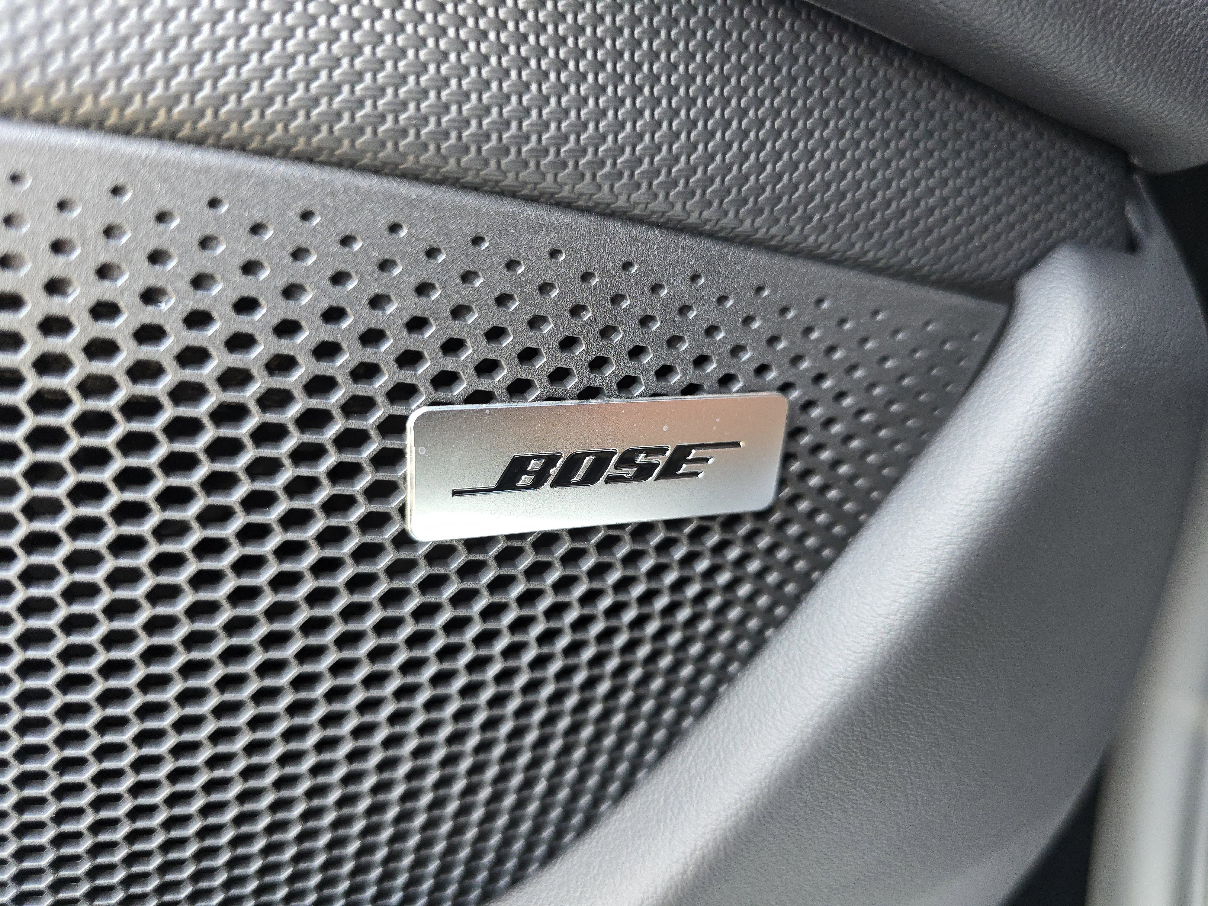 New 2025 Porsche Taycan image 18