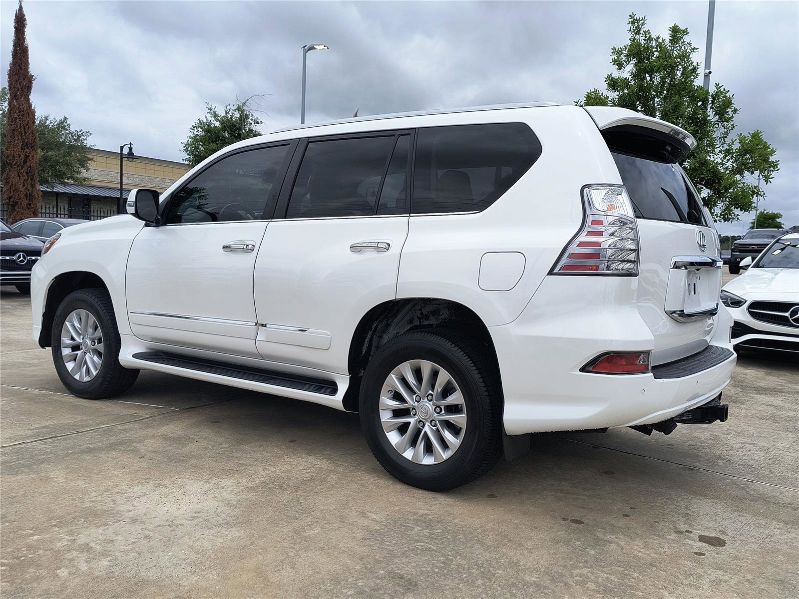 Used 2019 Lexus GX 460 Premium image 4