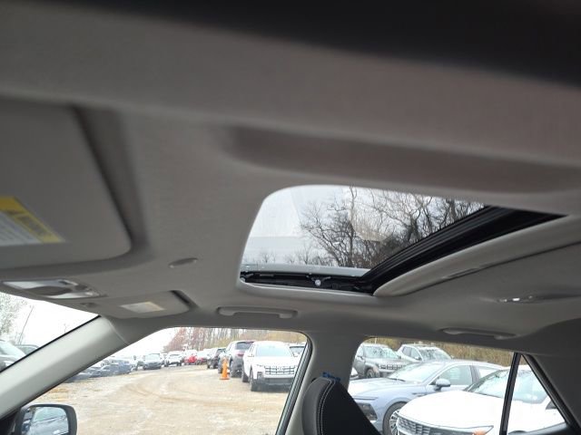 New 2026 Hyundai Venue SEL image 7