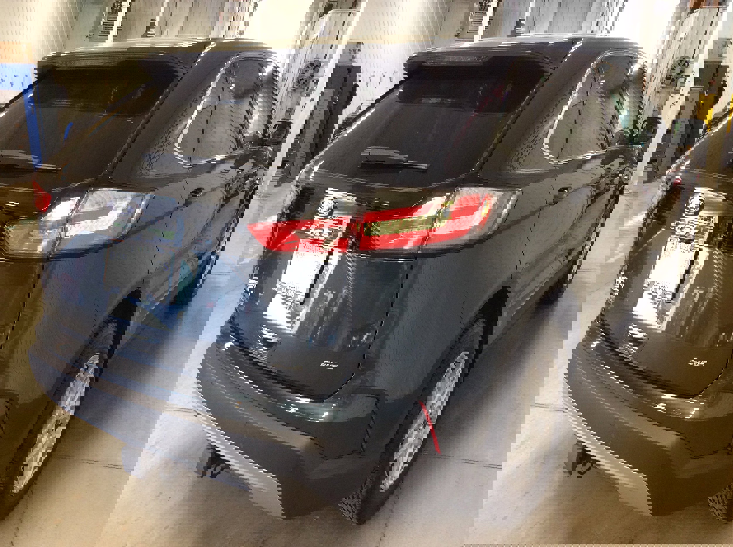 Used 2024 Ford Edge SEL w/ Convenience Package image 8