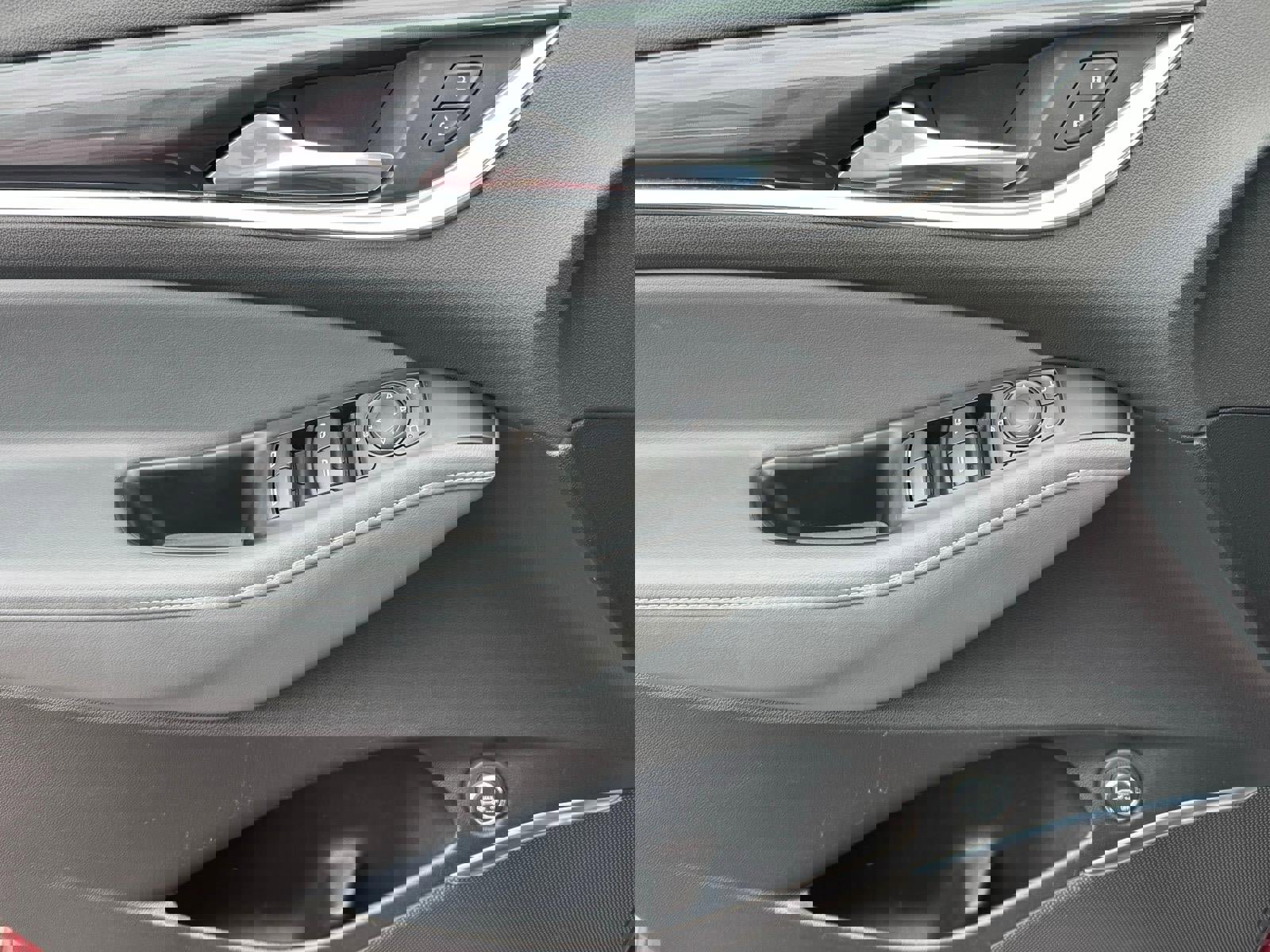 Used 2019 Buick Enclave Essence image 15