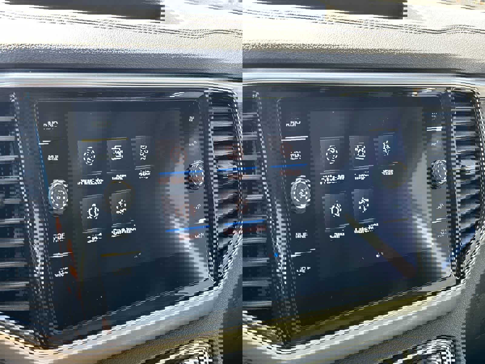 Used 2019 Volkswagen Atlas SEL image 19