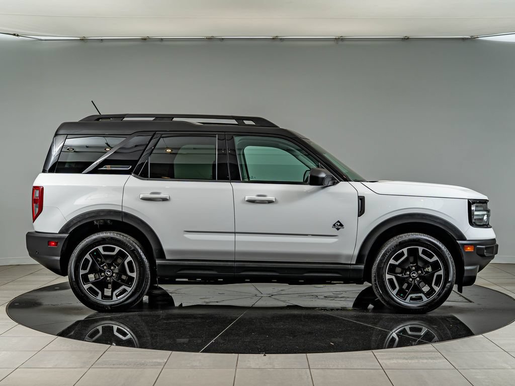 Used 2023 Ford Bronco Sport Outer Banks w/ Tech Package AWD/4WD image 4